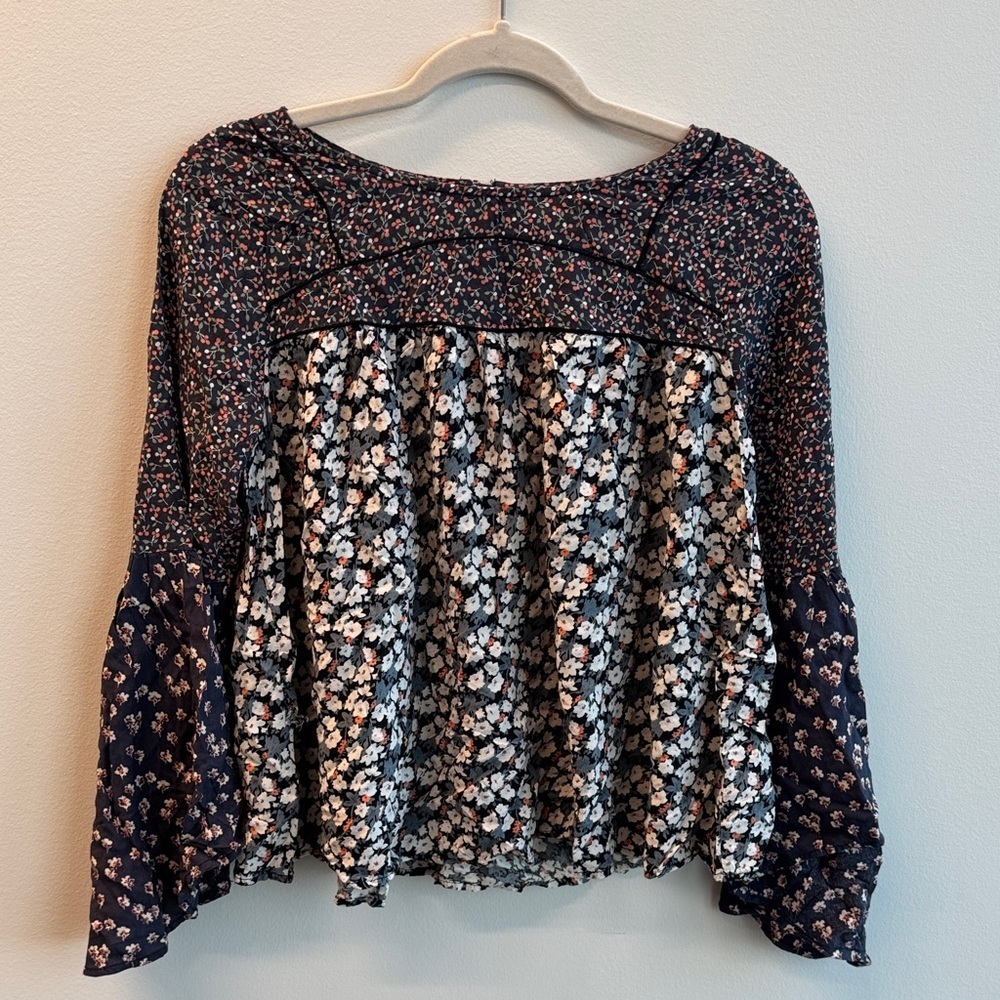 Umgee Mixed Floral Print Women's Long Sleeve Blouse
